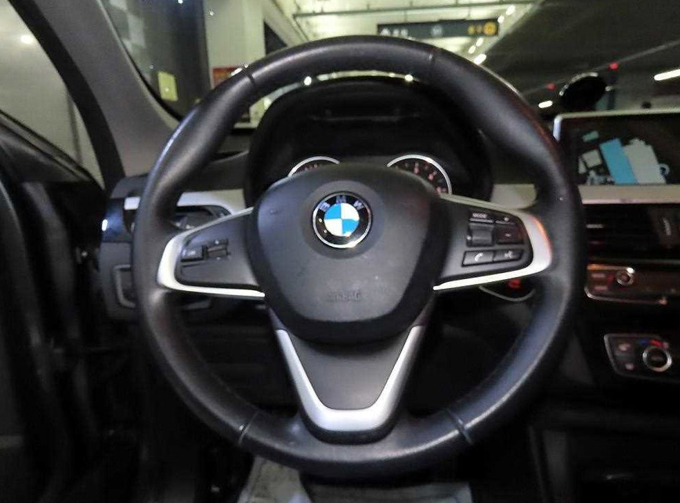 BMW X1 xDrive 18d 사진 8