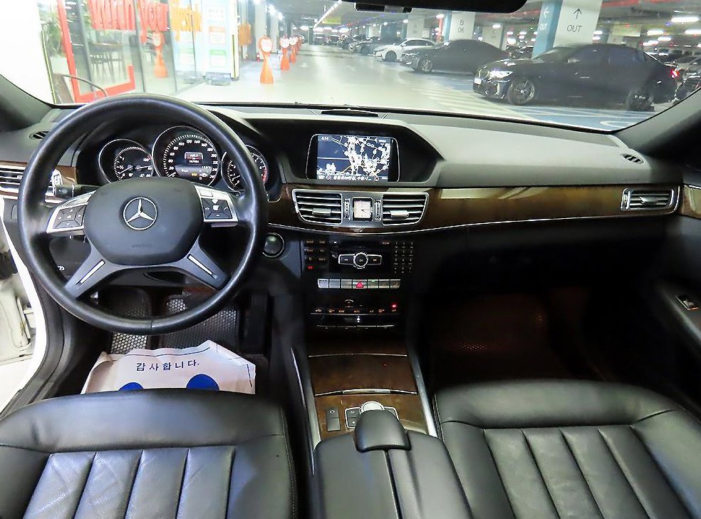 벤츠 E 클래스 E300 엘레강스 사진 10