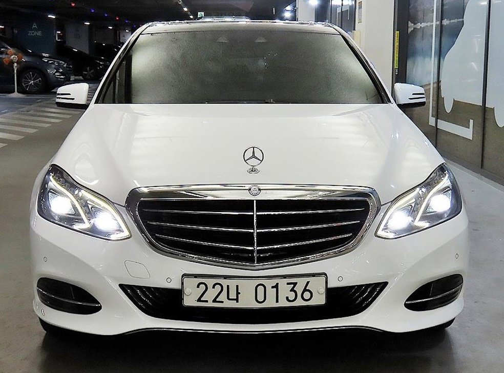 벤츠 E 클래스 E300 엘레강스 사진 2