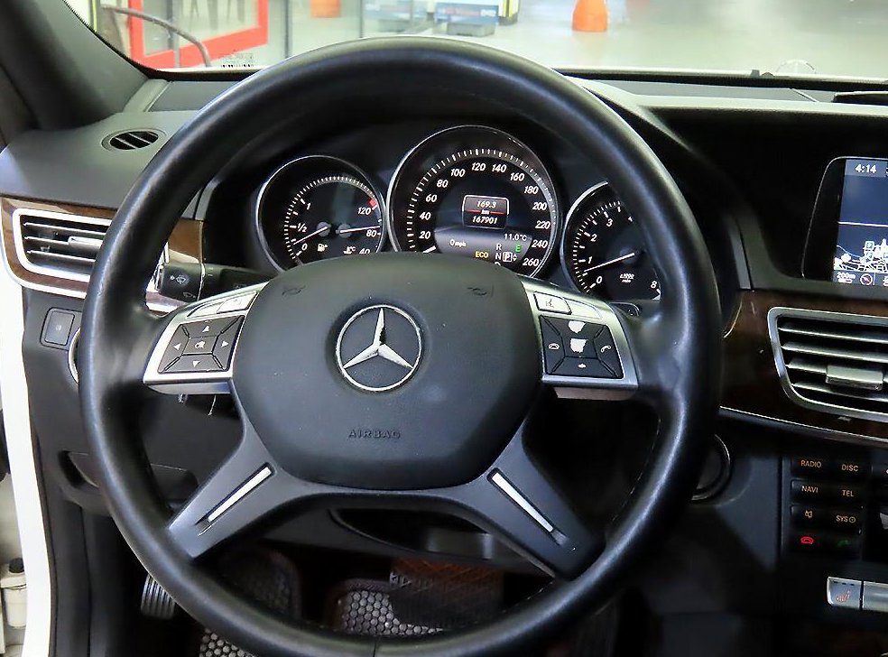 벤츠 E 클래스 E300 엘레강스 사진 8
