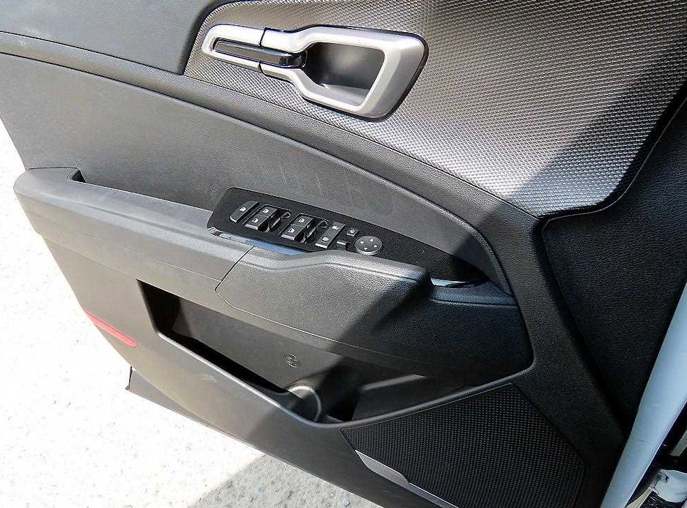 기아 스포티지 2.0 디젤 2WD 사진 11