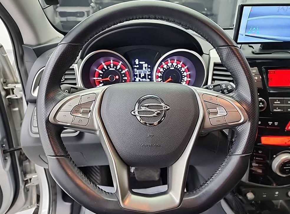KG모빌리티(쌍용)  티볼리 가솔린 2WD 1.6 VX 사진 9