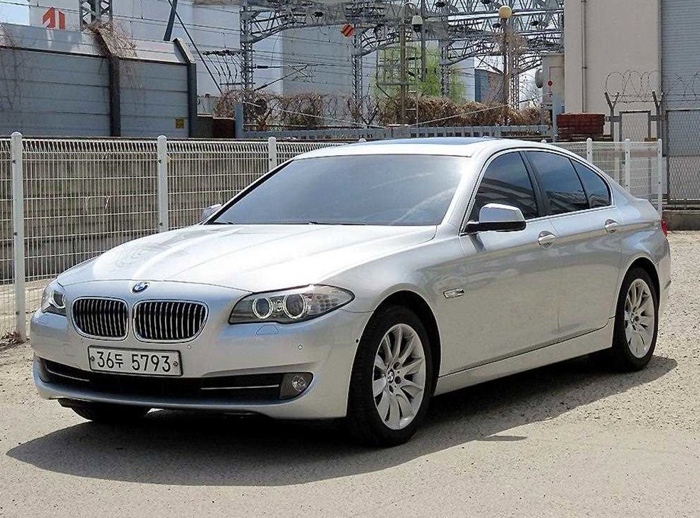 BMW 5시리즈 528i xDrive 사진 2