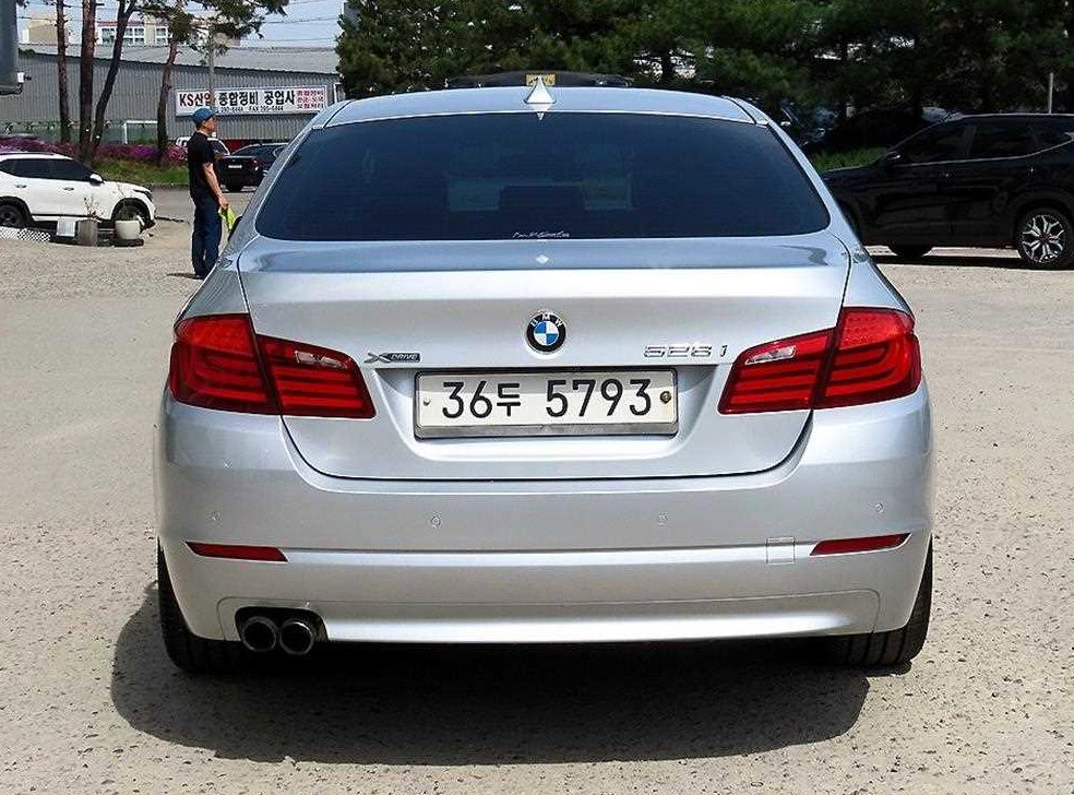 BMW 5시리즈 528i xDrive 사진 4