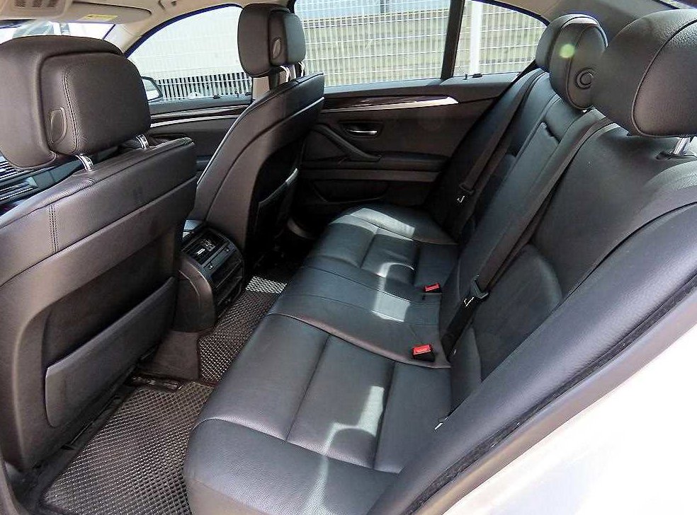 BMW 5시리즈 528i xDrive 사진 6