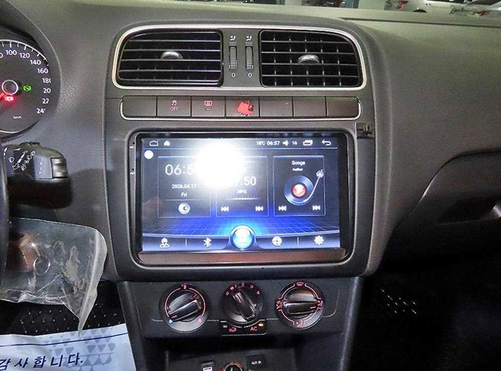폭스바겐 폴로 1.6 TDI R-LINE 사진 11