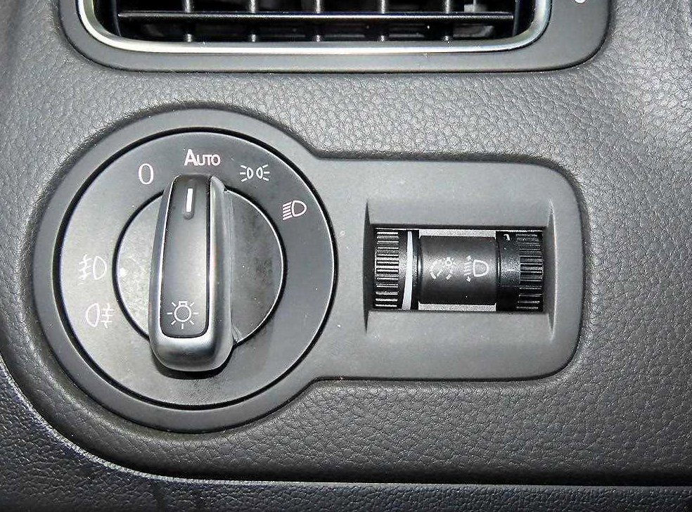 폭스바겐 폴로 1.6 TDI R-LINE 사진 14