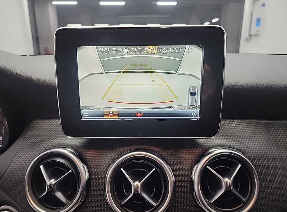 벤츠 GLA 클래스 GLA220 사진 14