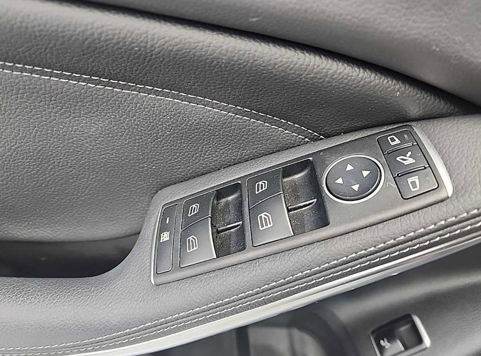 벤츠 GLA 클래스 GLA220 사진 16