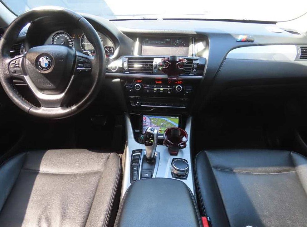 BMW X3 xDrive 20d M 에어로다이나믹 사진 8