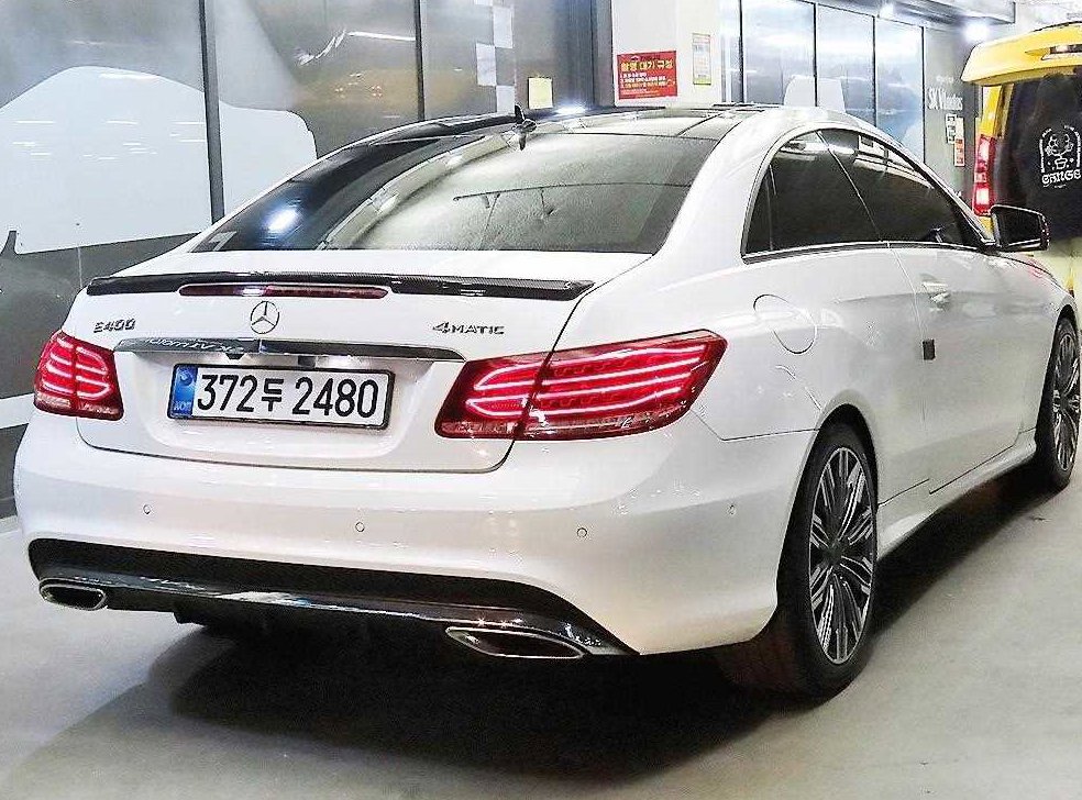 벤츠 E 클래스 E200 쿠페 사진 4