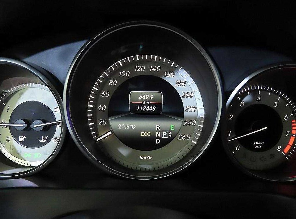 벤츠 E 클래스 E200 쿠페 사진 9