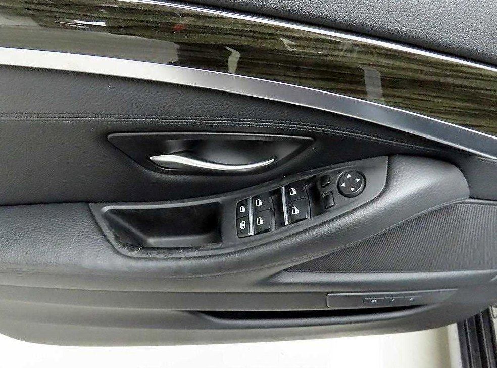 BMW 5시리즈 528i xDrive 럭셔리 플러스 사진 11