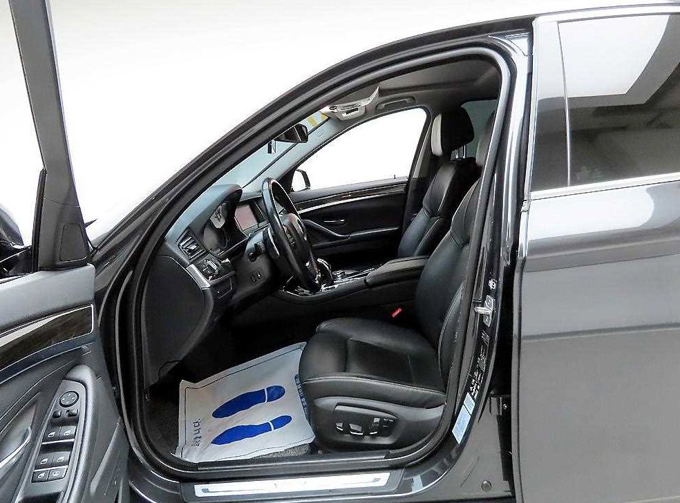 BMW 5시리즈 528i xDrive 럭셔리 플러스 사진 12