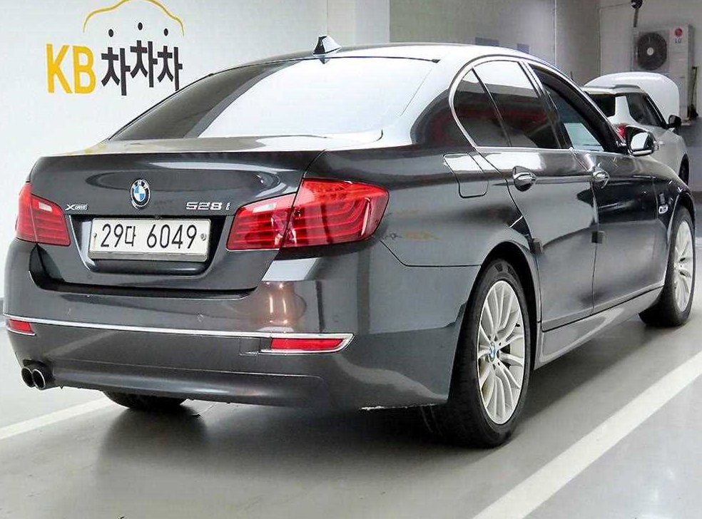 BMW 5시리즈 528i xDrive 럭셔리 플러스 사진 4
