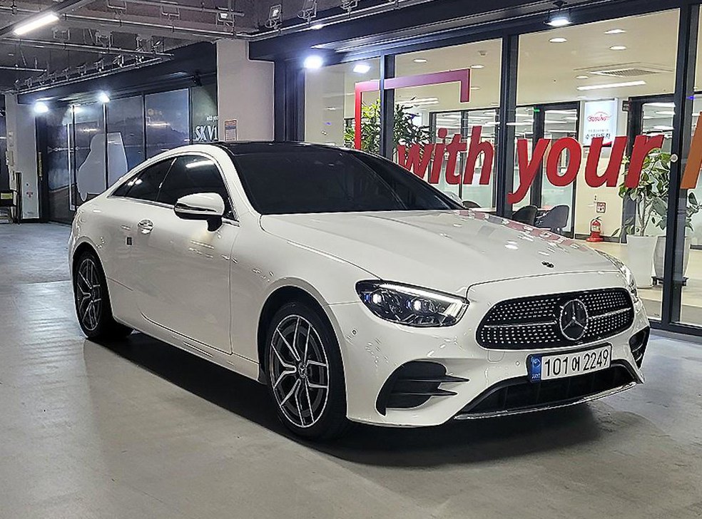 벤츠 E 클래스 E300d 4MATIC 쿠페