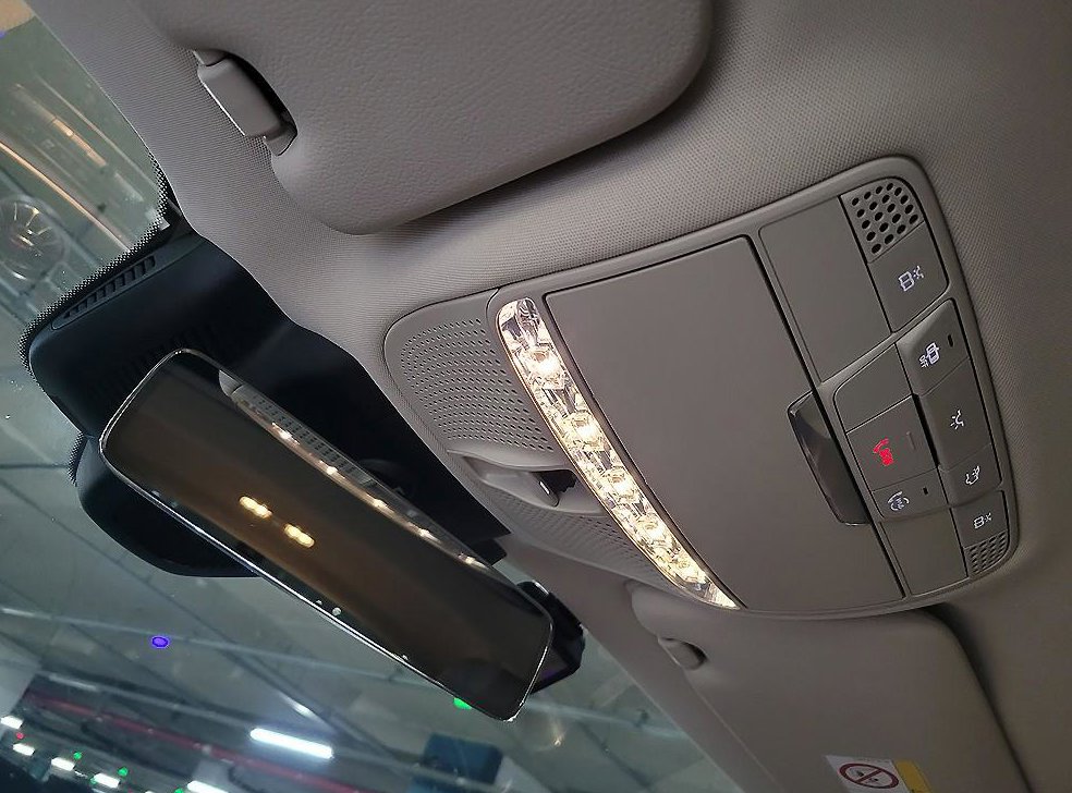 벤츠 E 클래스 E300d 4MATIC 쿠페 사진 14