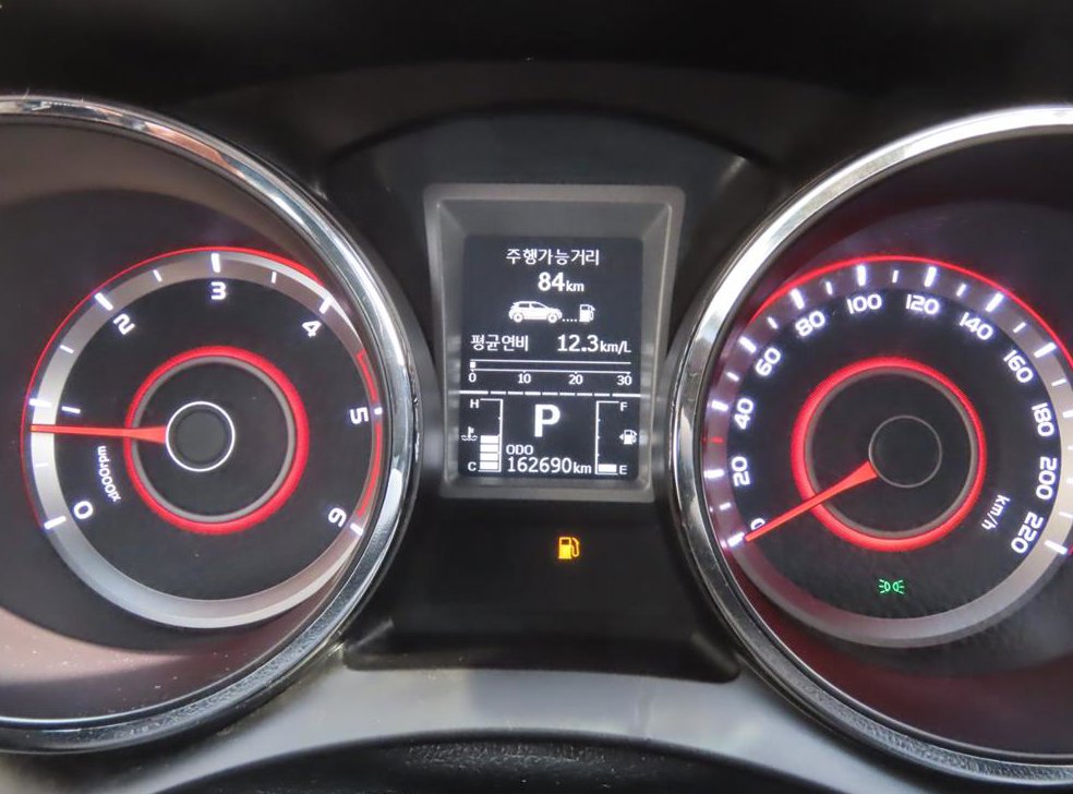 KG모빌리티(쌍용)  티볼리 4WD 디젤 1.6 RX 사진 9