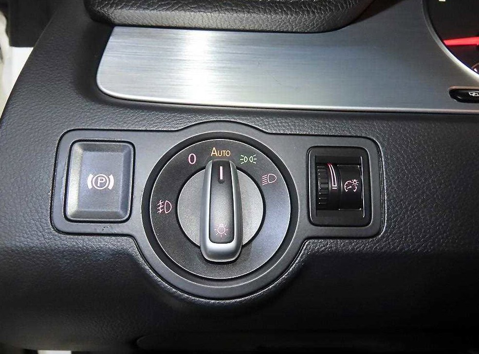 폭스바겐 CC 2.0 TDI 사진 14