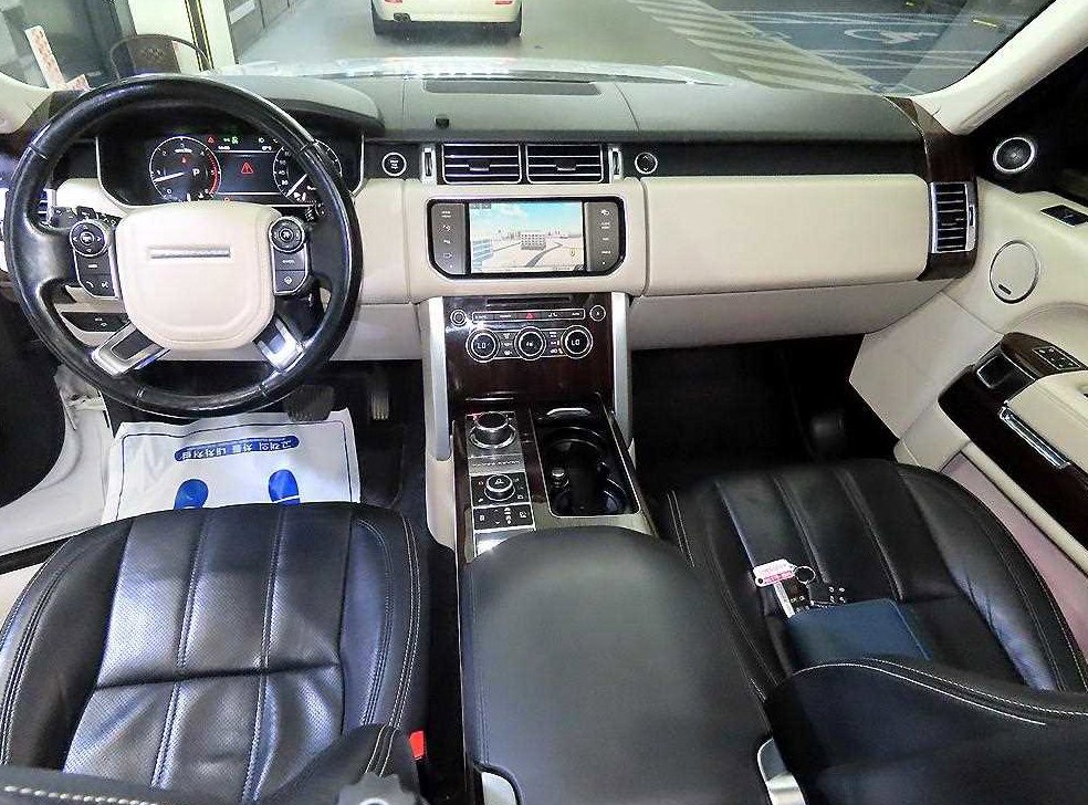 랜드로버 레인지로버 4.4 SDV8 VOGUE SE 디젤 사진 10