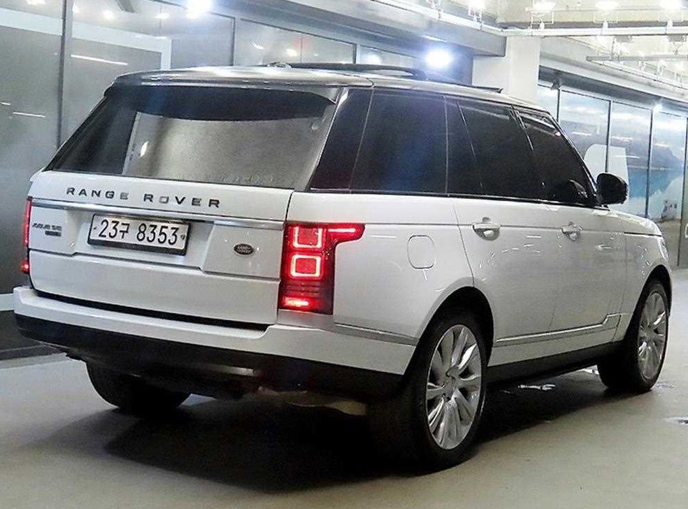 랜드로버 레인지로버 4.4 SDV8 VOGUE SE 디젤 사진 4