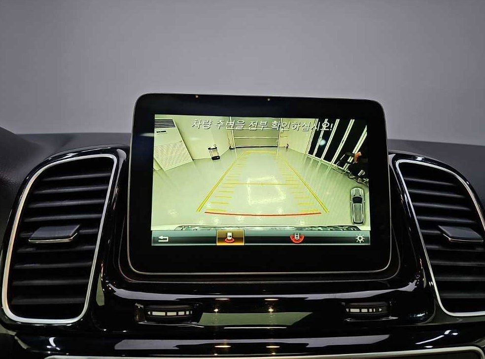 벤츠 GLE 클래스 GLE 250 d 4MATIC 사진 16