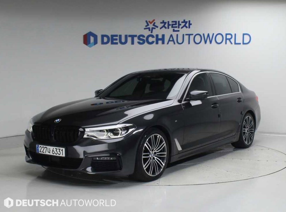 BMW 5시리즈 530i xDrive M 스포츠 플러스