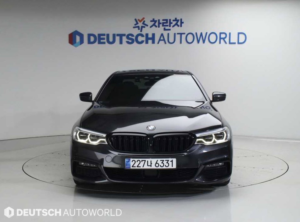 BMW 5시리즈 530i xDrive M 스포츠 플러스 사진 3