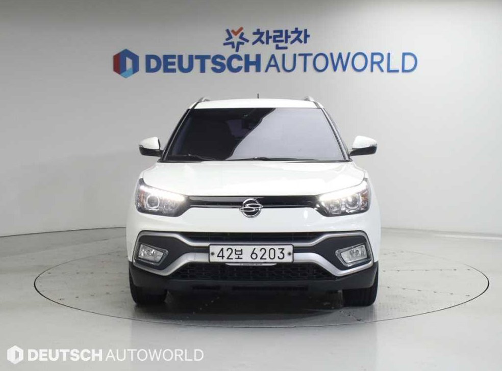 KG모빌리티(쌍용)  티볼리 2WD 디젤 1.6 IX 사진 3