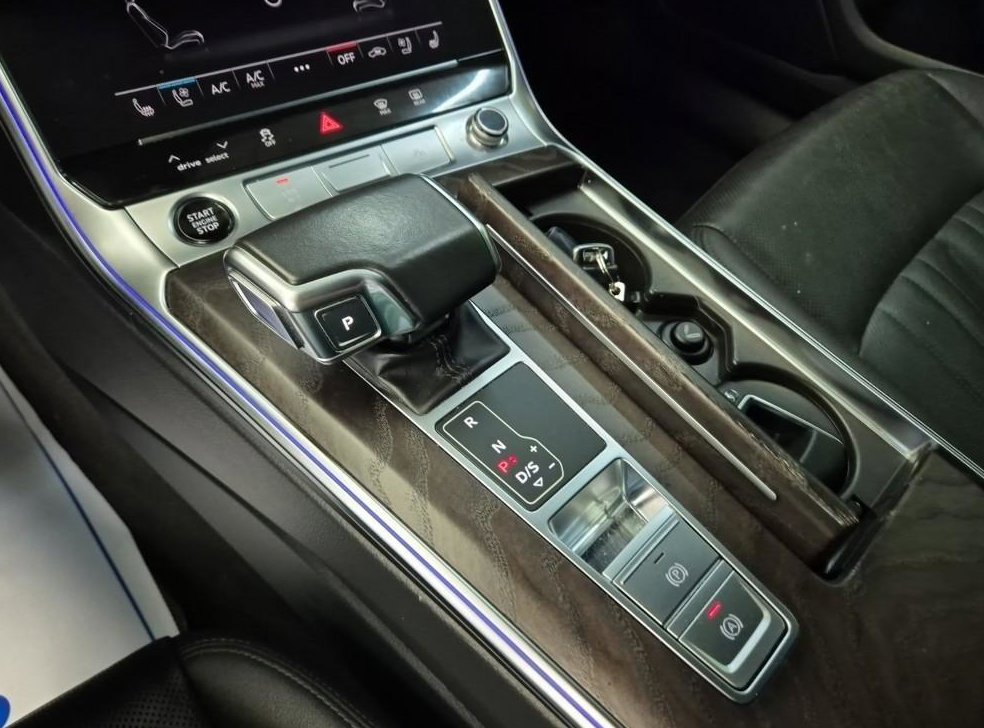 아우디 A6 45 TFSI 콰트로 프리미엄 사진 18