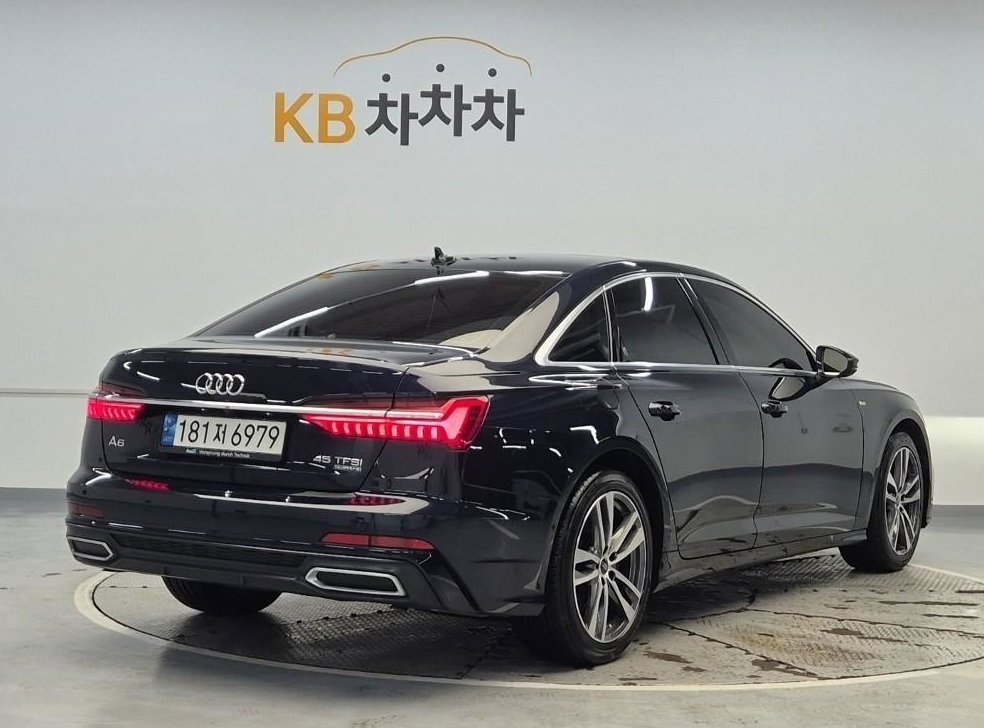 아우디 A6 45 TFSI 콰트로 프리미엄 사진 3
