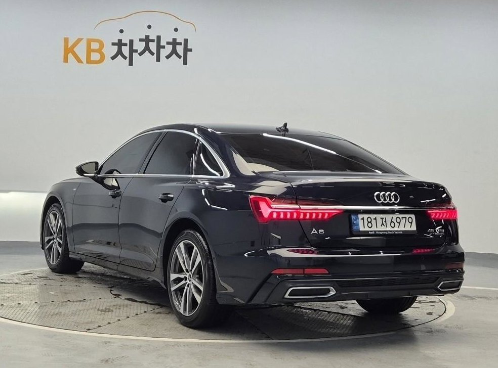 아우디 A6 45 TFSI 콰트로 프리미엄 사진 4