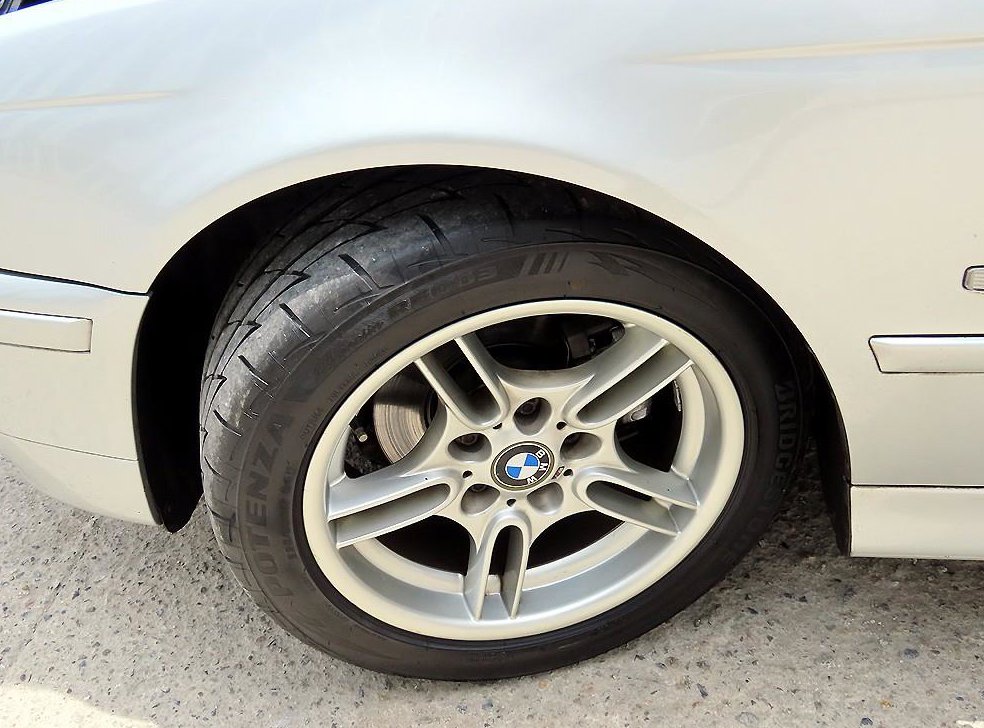 BMW 5시리즈 520i 사진 18
