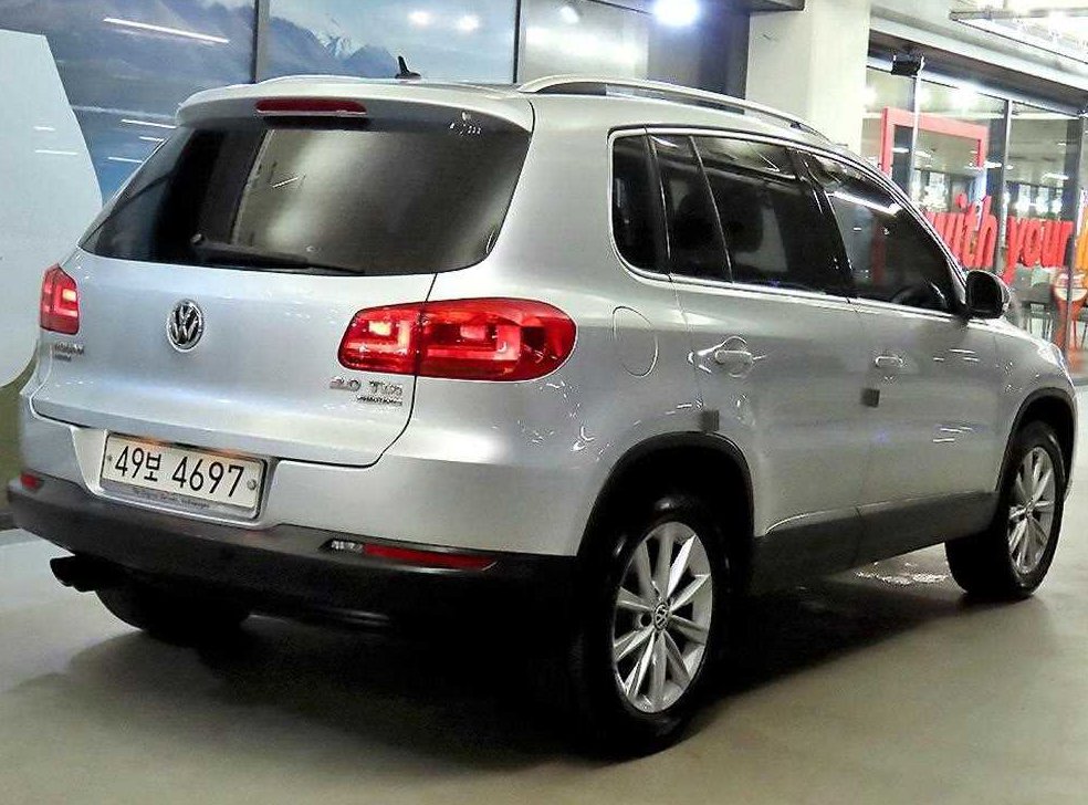 폭스바겐 티구안 2.0 TDI 컴포트 사진 4