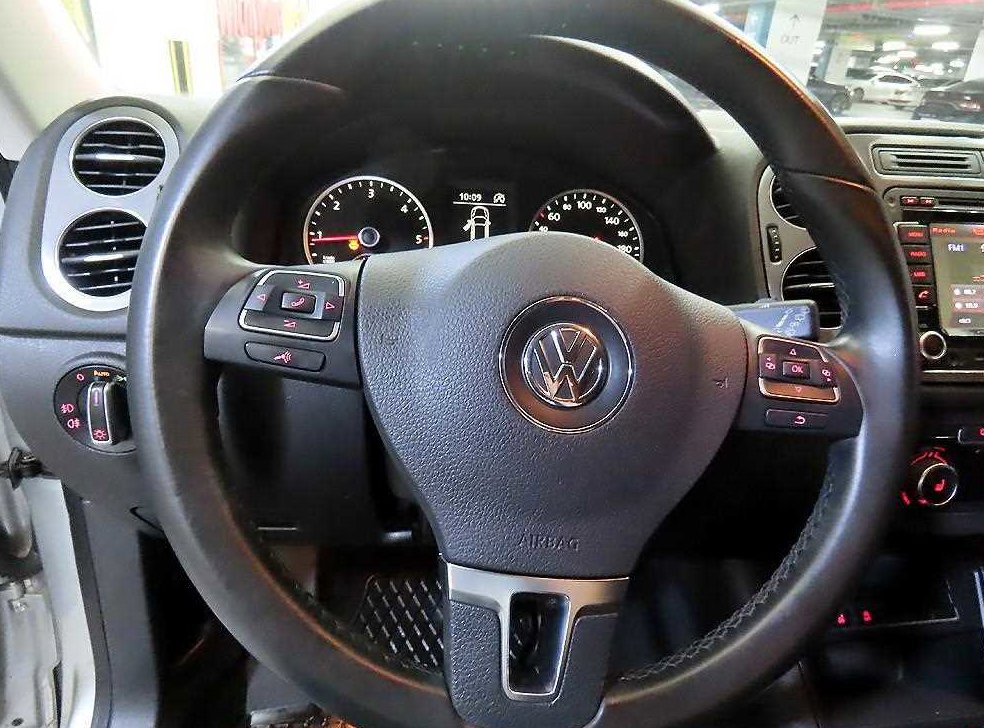 폭스바겐 티구안 2.0 TDI 컴포트 사진 8