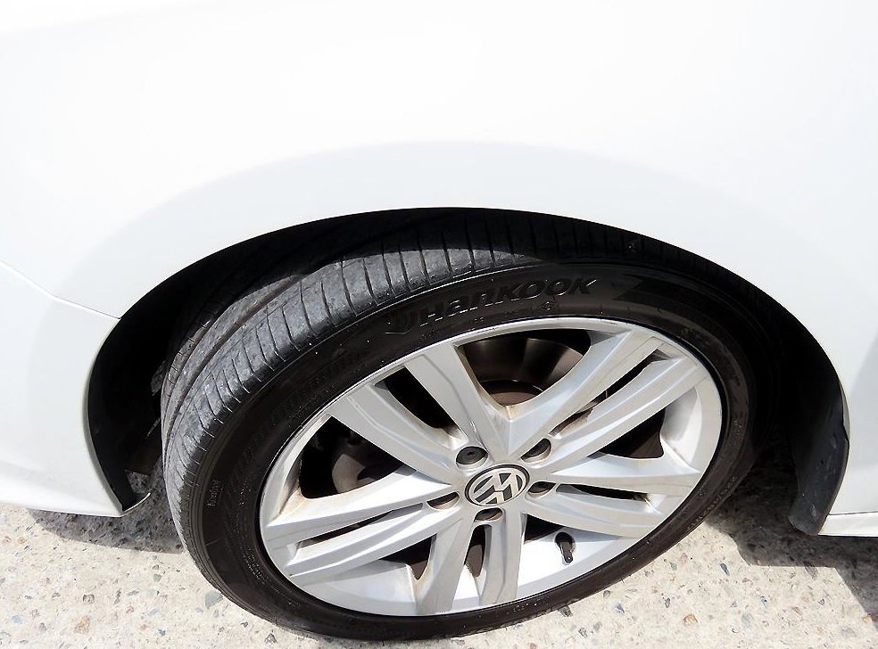 폭스바겐 제타 2.0 TDI 블루모션 프리미엄 사진 20