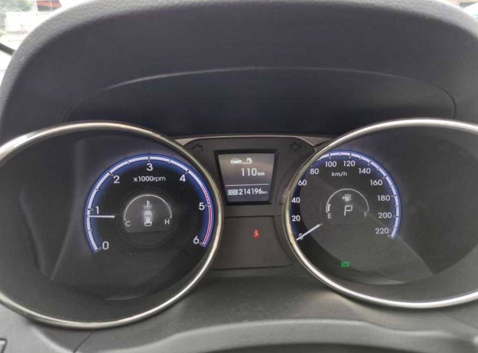 현대 투싼 2WD VGT LX20 사진 17
