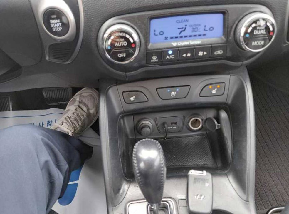 현대 투싼 2WD VGT LX20 사진 18