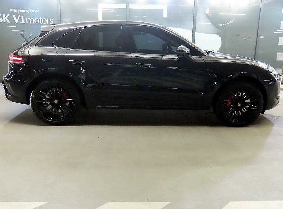 포르쉐 마칸 가솔린 2.9 GTS 사진 3