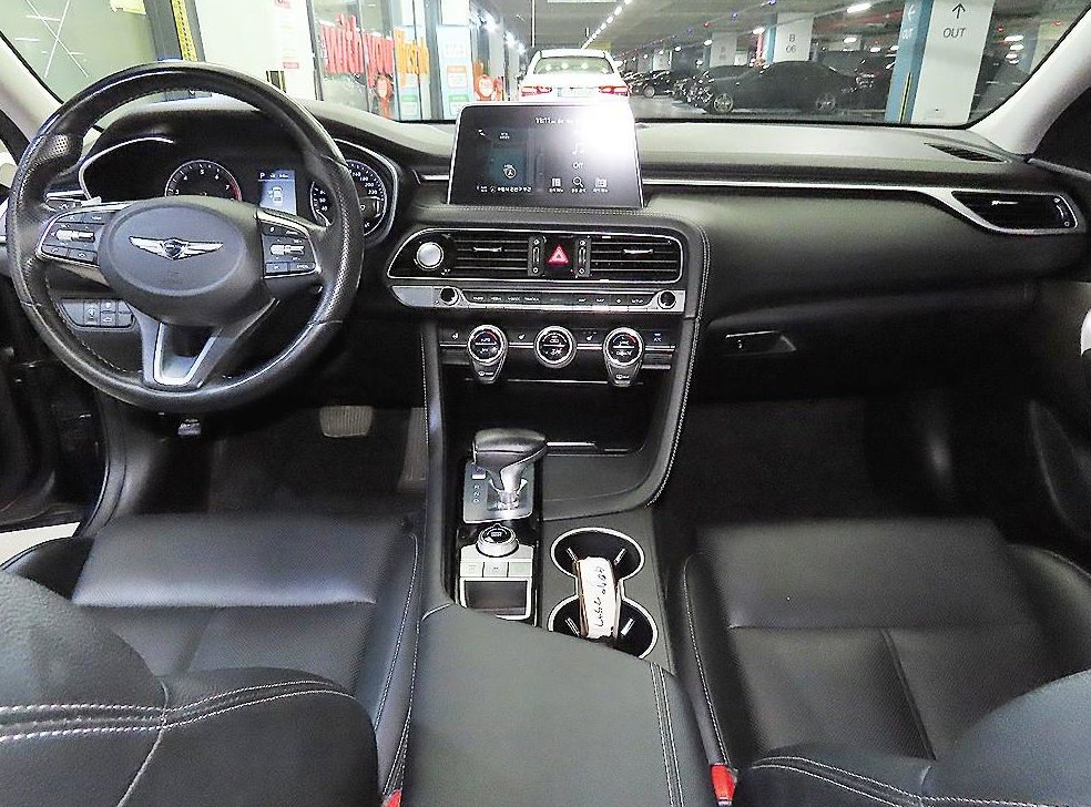 제네시스 G70 2.0T 사진 10