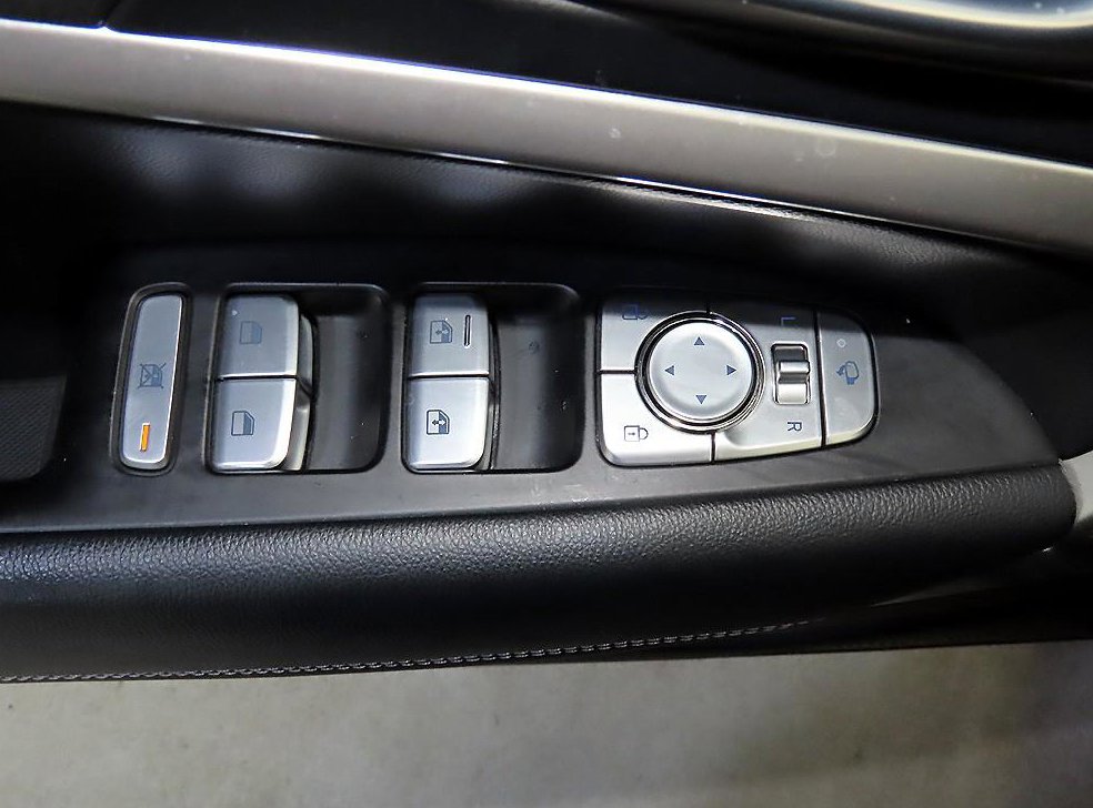 제네시스 G70 2.0T 사진 14