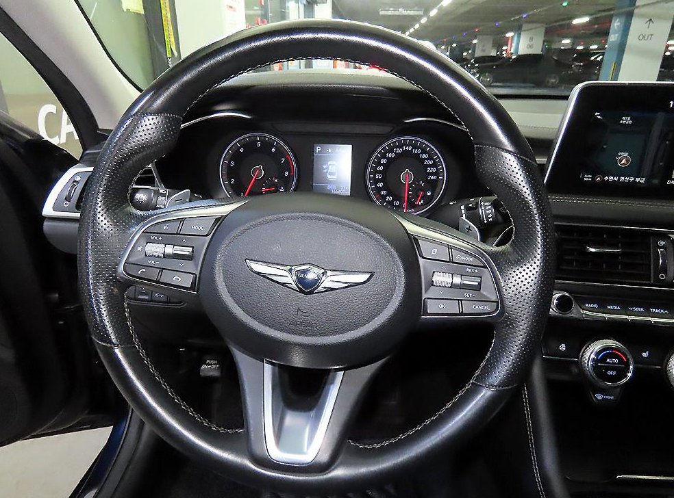 제네시스 G70 2.0T 사진 8