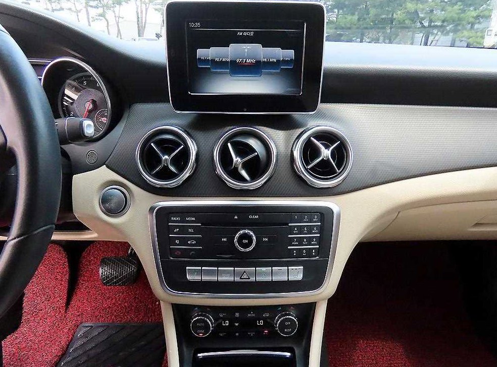 벤츠 GLA 클래스 GLA220 사진 12