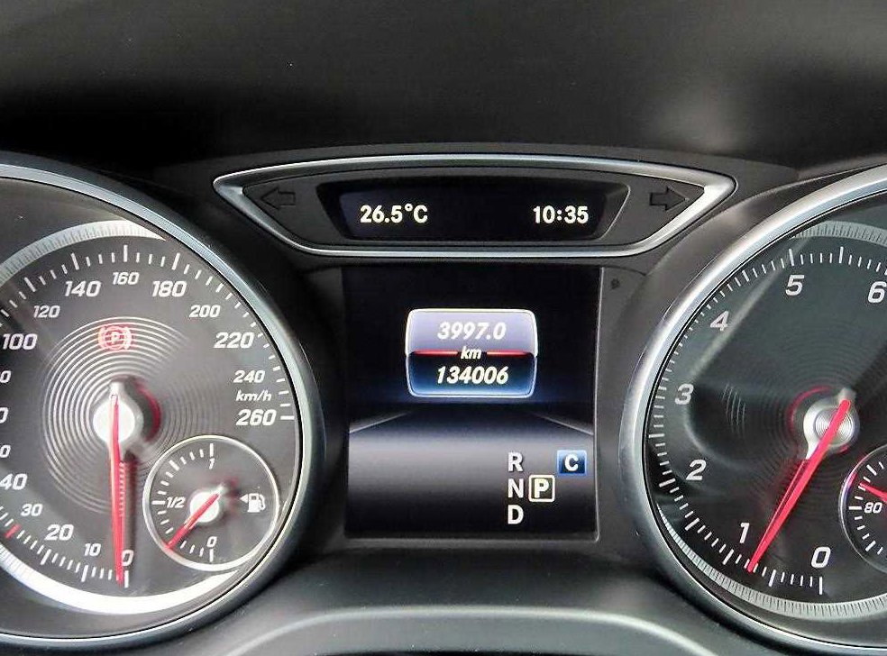 벤츠 GLA 클래스 GLA220 사진 8