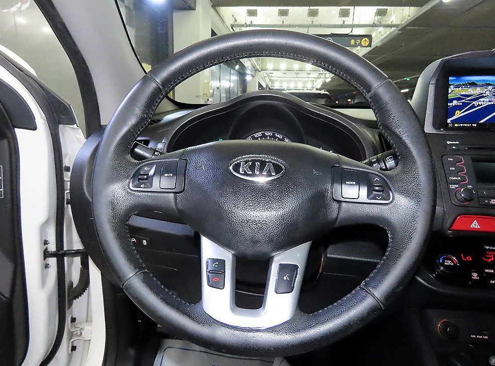 기아 스포티지 2WD TLX 사진 8
