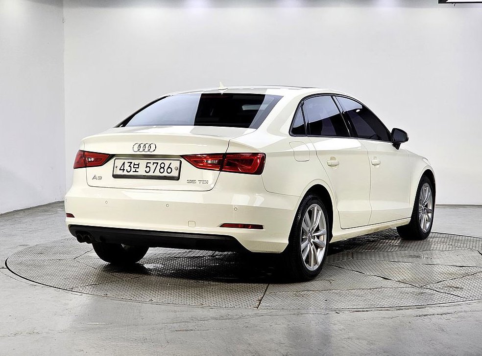 아우디 A3 35 TDI 다이나믹 사진 4