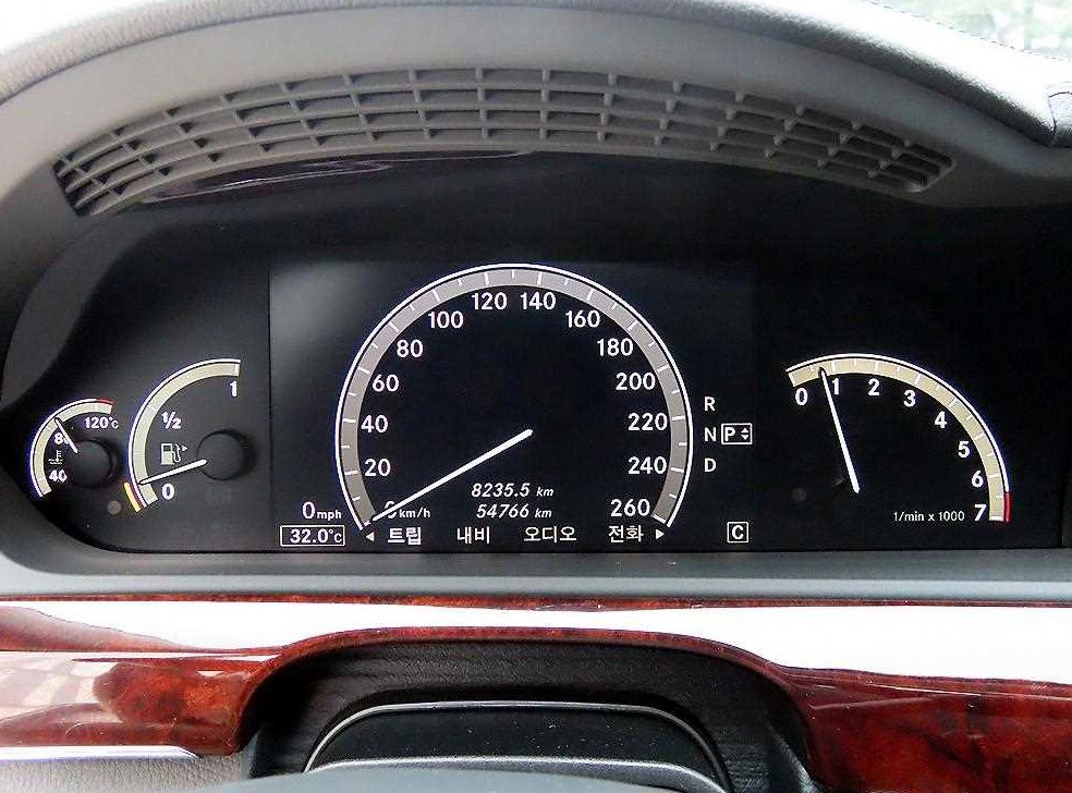 벤츠 S 클래스 S550L 4MATIC 사진 9
