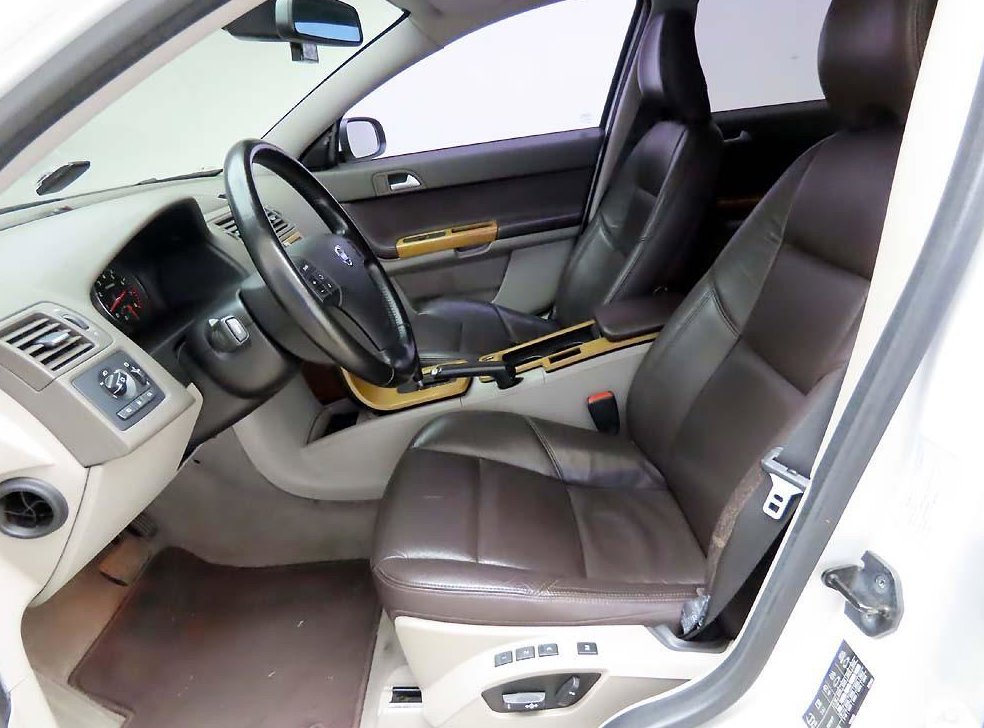 볼보 S40 2.4I 사진 5