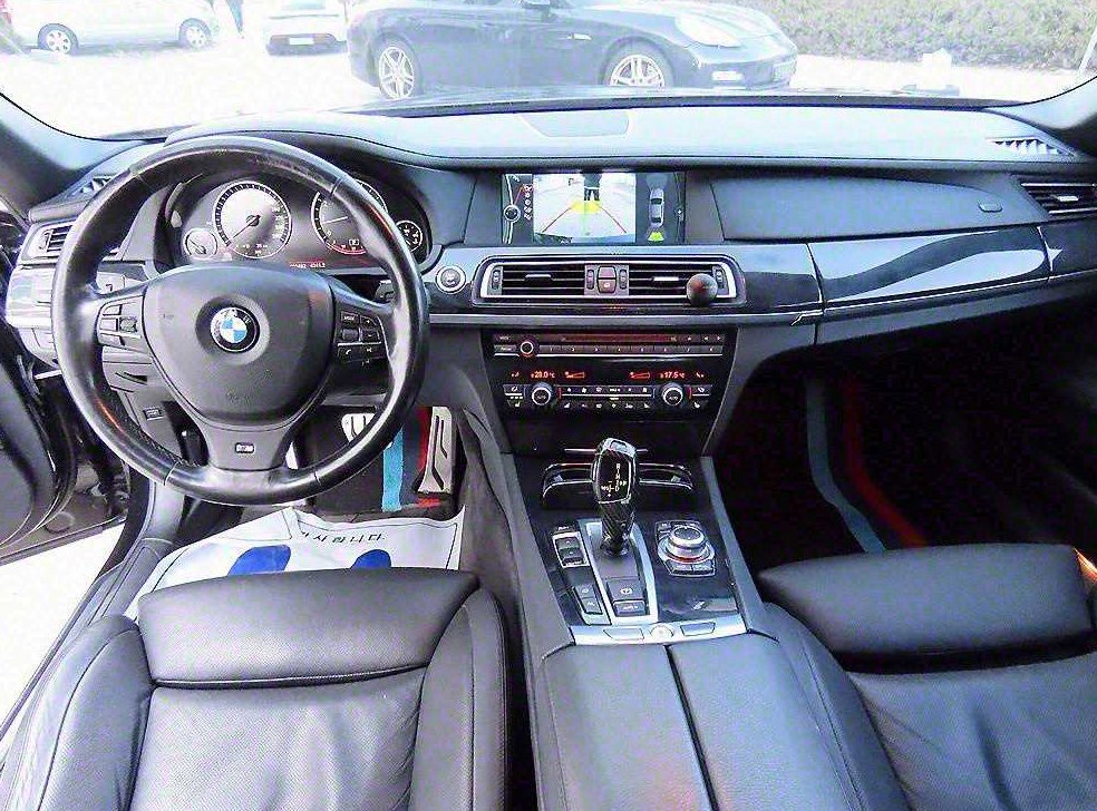 BMW 7시리즈 750 사진 7