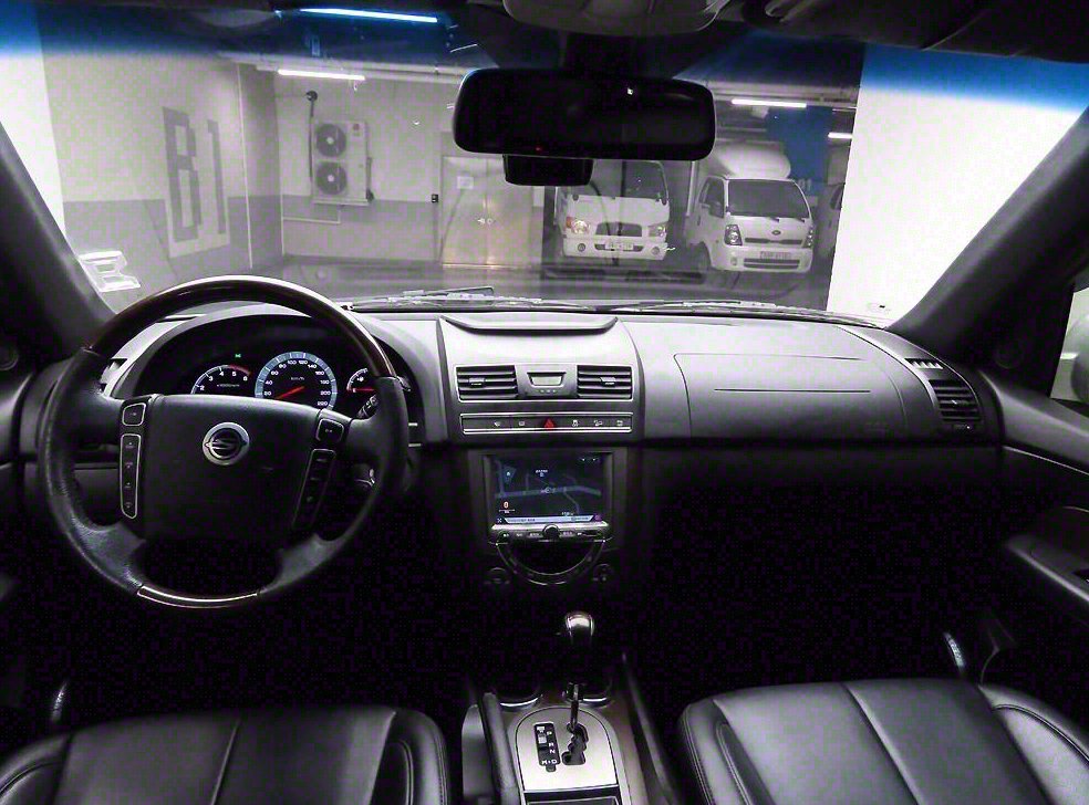 KG모빌리티(쌍용)  렉스턴 2.0  4WD RX7 사진 8
